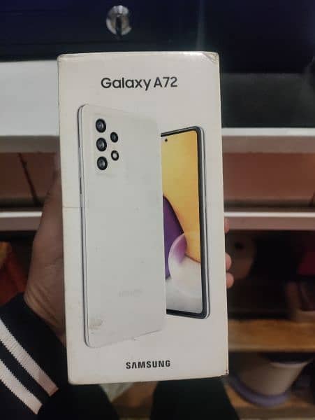 Samsung A72 6/128 condition 9/10 photo ma dekh lain official Pta 6