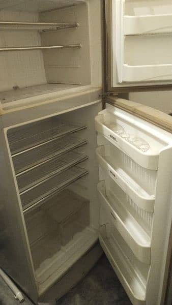 Dawlance Fridge Refrigerator Full Size 4