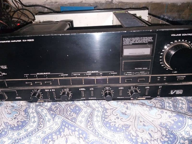 kanwood amplifier 1100D 1