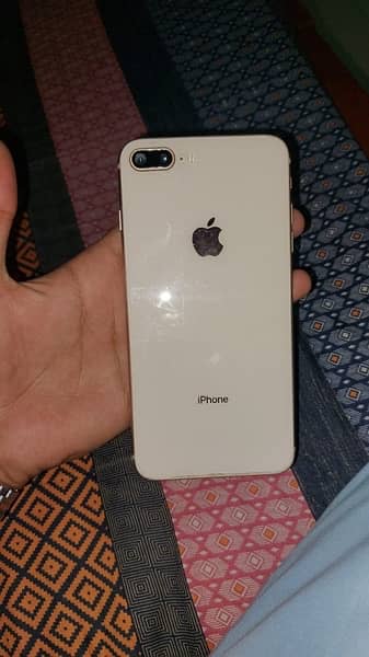 iPhone 8 Plus 0