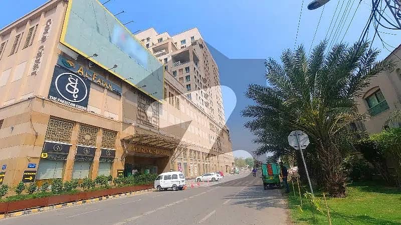 (18K) Highly-Desirable 815 Square Feet Flat Available In Goldcrest Mall & Residency 2