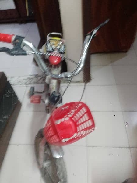 bycycle in good new condition 4