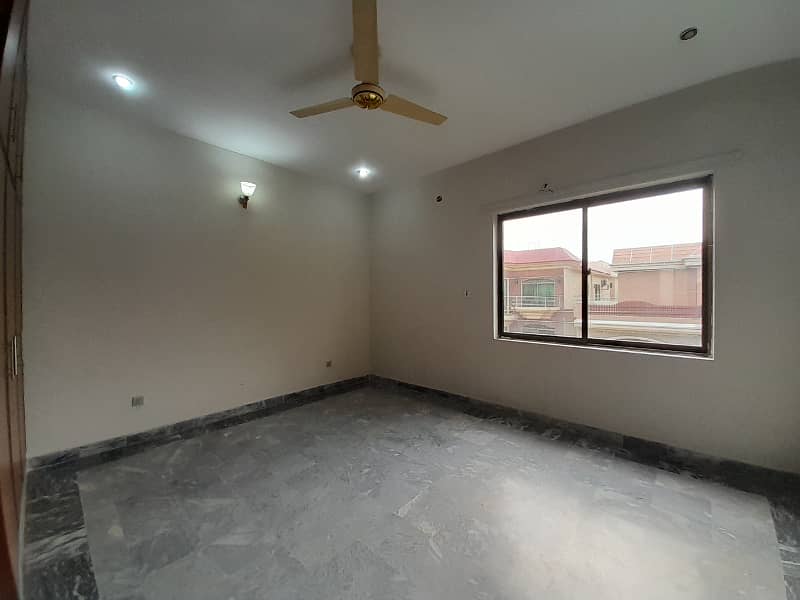 20 marla neat and clean upper portion available for Rent in dha phase1. 4