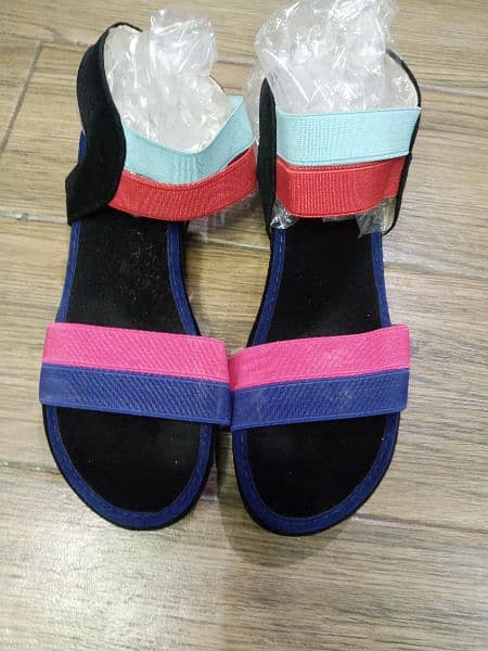 Girls causal wear sandle size 38 condition A+ 1