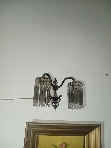 Beautiful Fanoos with 3 hanging lights 1