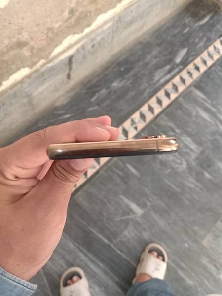 iPhone XS 64GB 90bettry 3