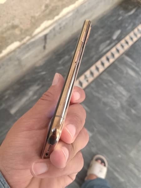 iPhone XS 64GB 90bettry 4