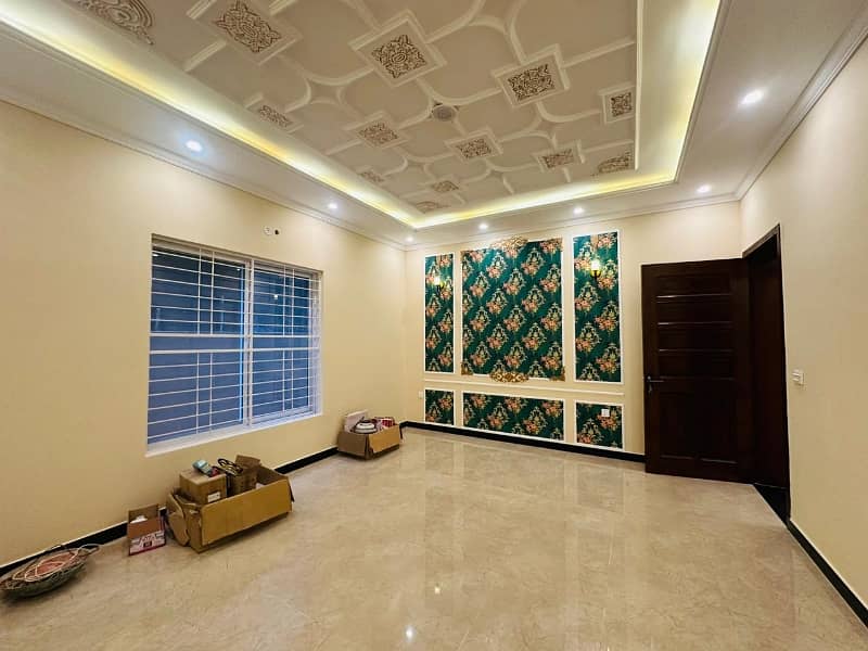 Stunning 1 Kanal House In Marghzar Officers Colony Available For Sale 4