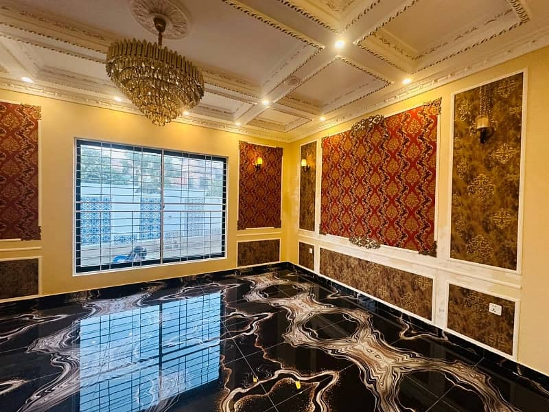Stunning 1 Kanal House In Marghzar Officers Colony Available For Sale 9