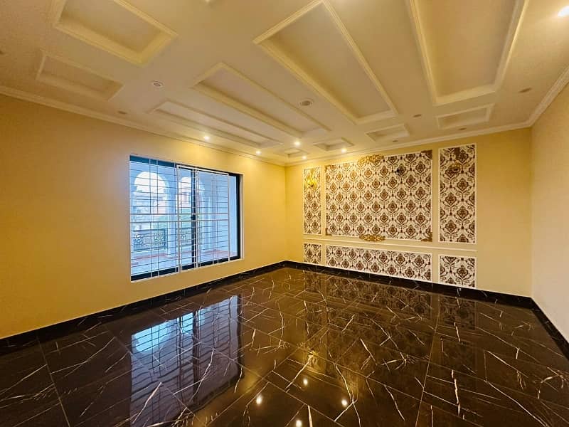 Stunning 1 Kanal House In Marghzar Officers Colony Available For Sale 16