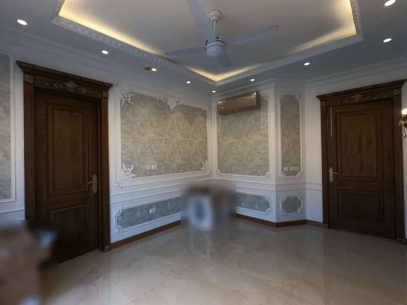 Main Double Road 1 Kanal House Is Available For Sale 11