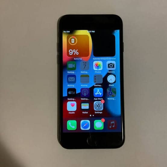 Apple I Phone 7 (32 gb) in Good Condition 2