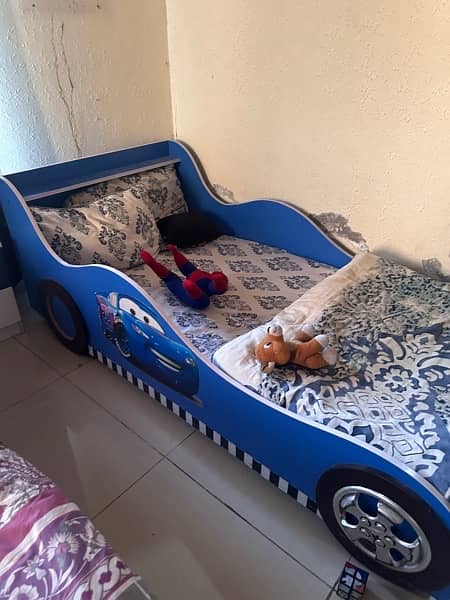 car shaped kids bed 1