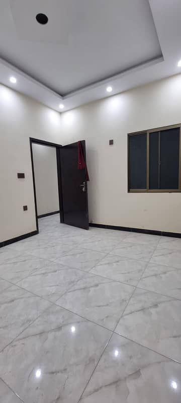 Portion available in North nazimabad Block R 2 bed DD Guard in street 100 yards 0