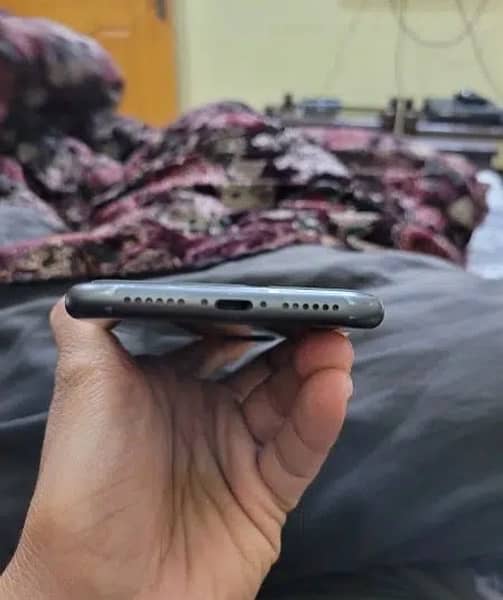 IPhone 11 ch possible with iPhone X,xs,xr pta hor 11 pro nonpta 4