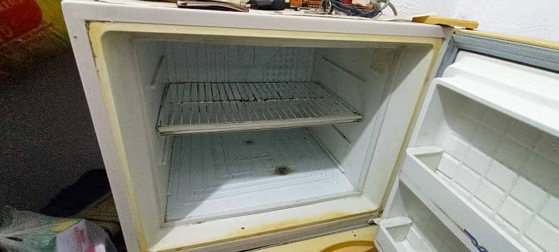 Used fridge 4