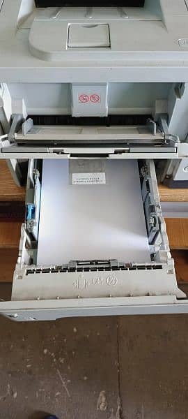 Hp laserJet P3015 printer 10 by 10 conditions 1