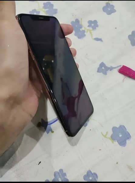 IPHONE XS NON PTA WITH BOX IMEI MATCH CHARGER 1