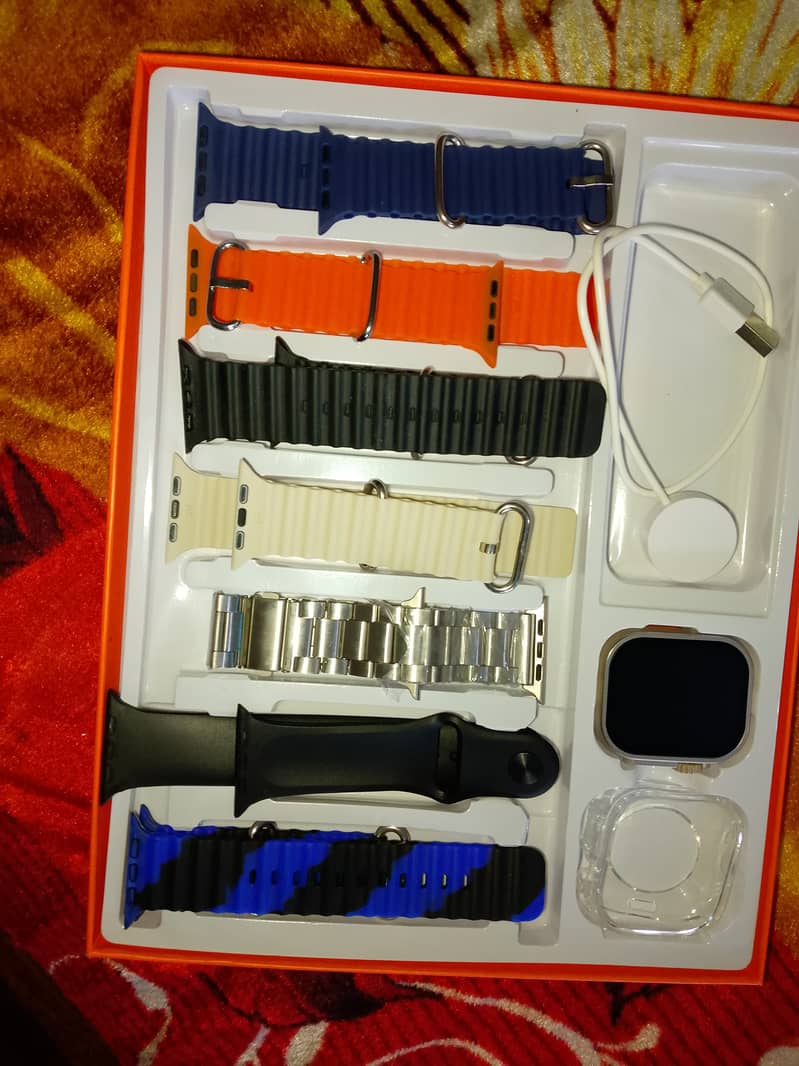 7 in 1 smart watch wth full box only 7 days use 0