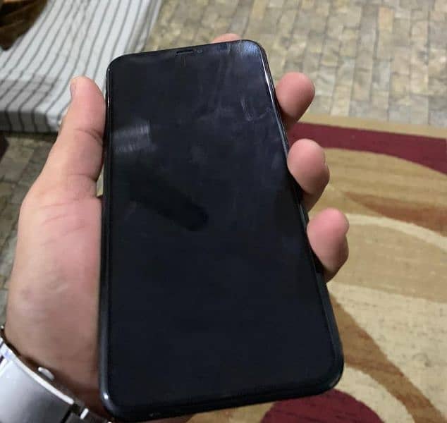Iphone 11 pro max Mid Night Black PTA APPROVED 1