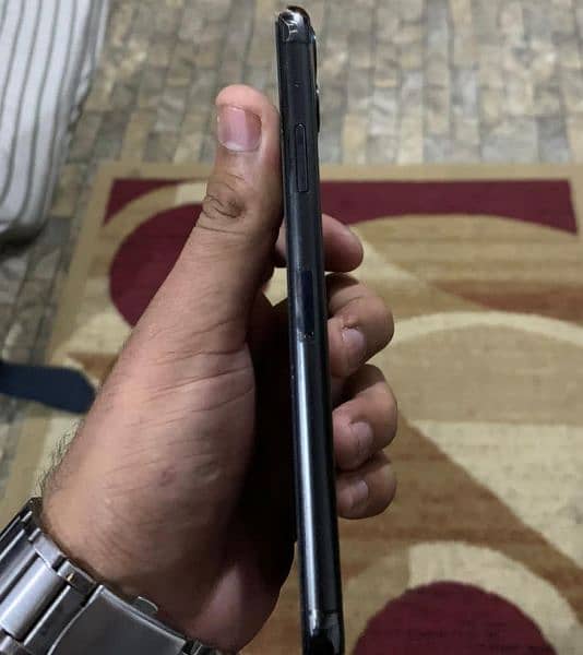 Iphone 11 pro max Mid Night Black PTA APPROVED 2