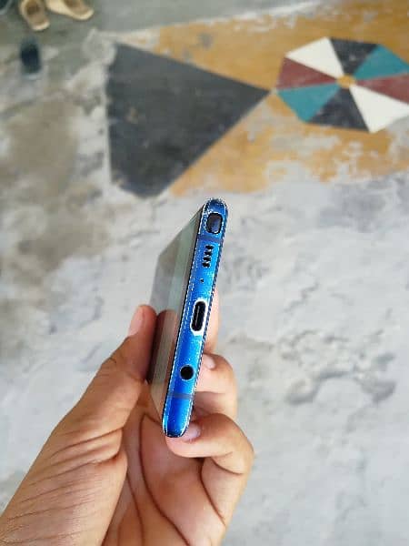 samsung note 9 non pta only back crack 5