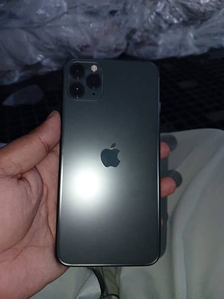 iphone 11 pro max water pack 64gb 10 by 10 non pta and 2 month sim use 3
