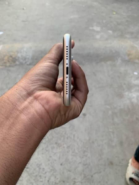 Iphone11 non pata factory unlock 64 gb 1