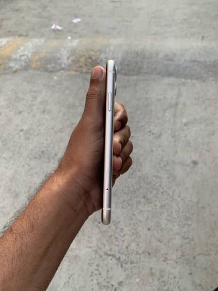 Iphone11 non pata factory unlock 64 gb 2