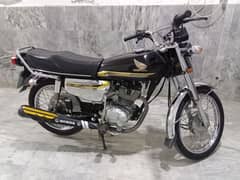 Honda 125 cc Self start Model 2021 black