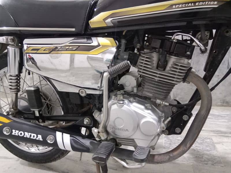 Honda 125 cc Self start Model 2021 black 1