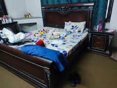 100% Solid Wooden bed, 3 yrs used. bought for 175K in 2020. 0
