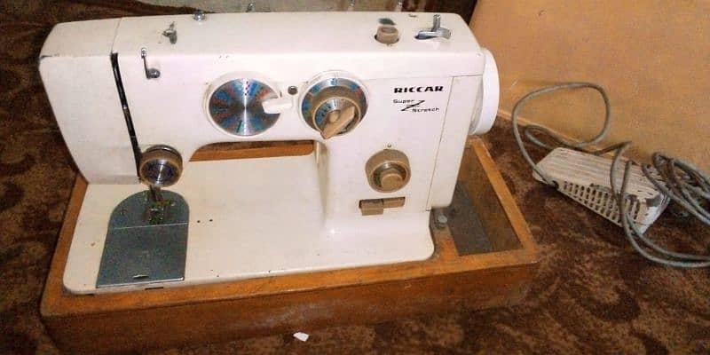 Riccar Super Stretch Sewing Machine 2