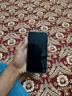 Iphone 11 64 Gb Non Pta Jv white color condition 10/9