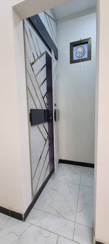Portion available for sale in North Nizamabad block C 220 yards Project with lift and basement parking 3