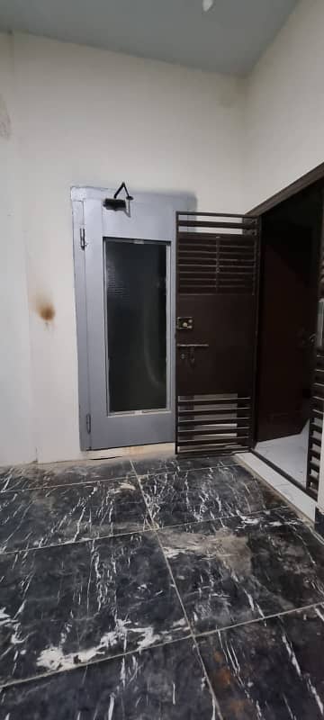 Portion available for sale in North Nizamabad block C 220 yards Project with lift and basement parking 13