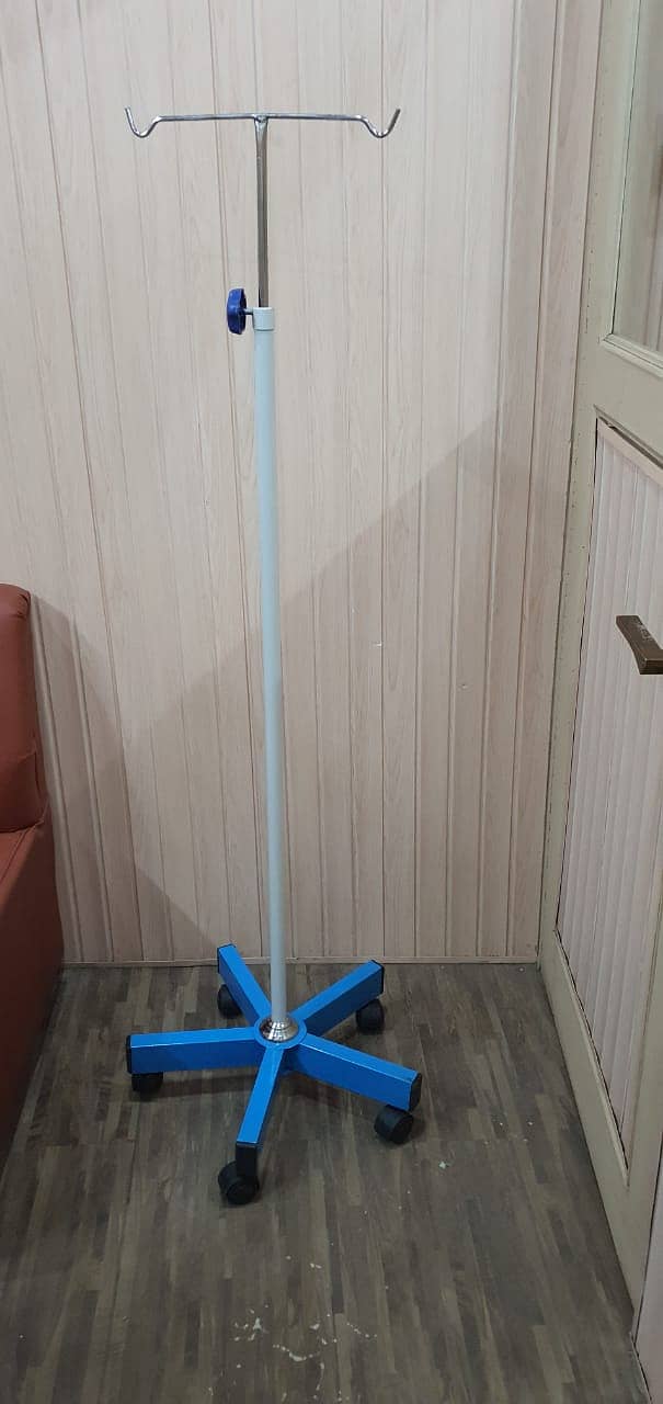 Drip Stand, IV Pole Complete Clinic / Hospital Furniture Manufacturer 4