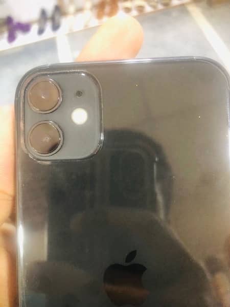 I sell my iPhone 11 almost new 2