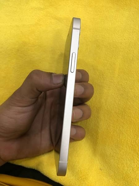 Iphone 12  128gb pta approved 3