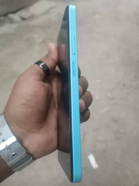 realme c51 4 64. all ok only 3 months use  box ha charger ha 3