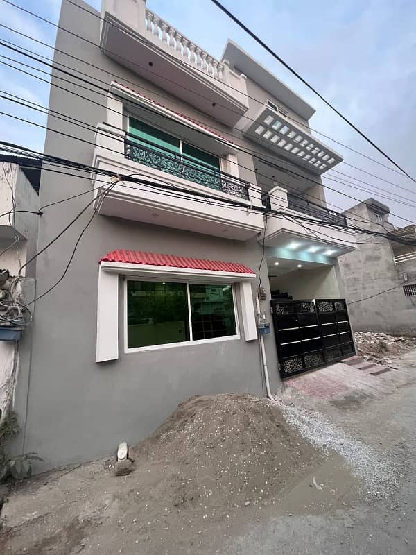 Vip Location 4.5 Marla Double Storey Brand New House For Sale 14