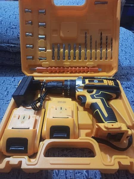 Electric Battery drill, Full new, box pack, with 2batteries 0