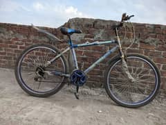 gear wali cycle almost new , no punture ,only few months used