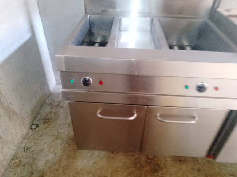 Commercial Deep Frier and Hot Plate 4