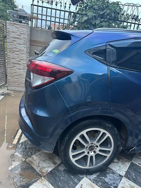 Honda Vezel need and clean car Z package 8