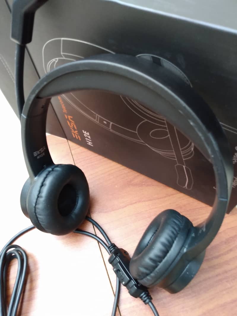 JVC HA-SR44-X Xtreme Xplosive XX series Deep Bass Headphones 7