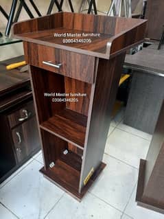 Rostrum/ Dice/ lecture stand / speech counter