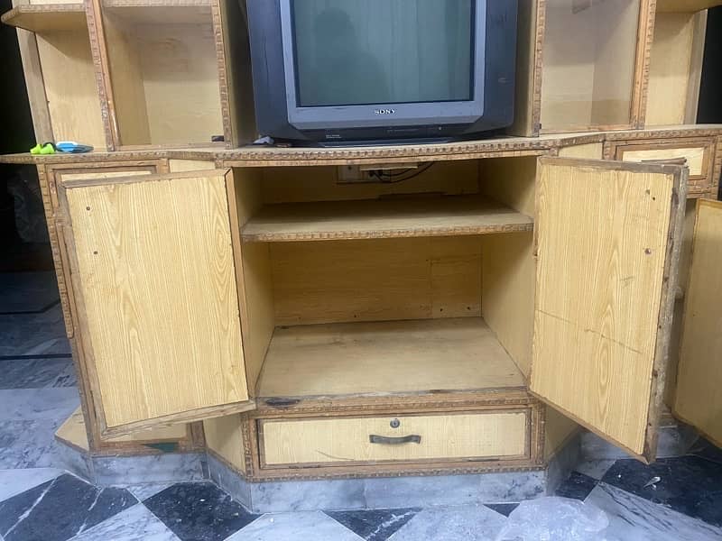 Tv Cabinet with tv 3