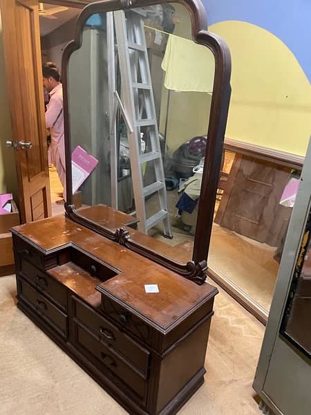 dressing table with chair 2