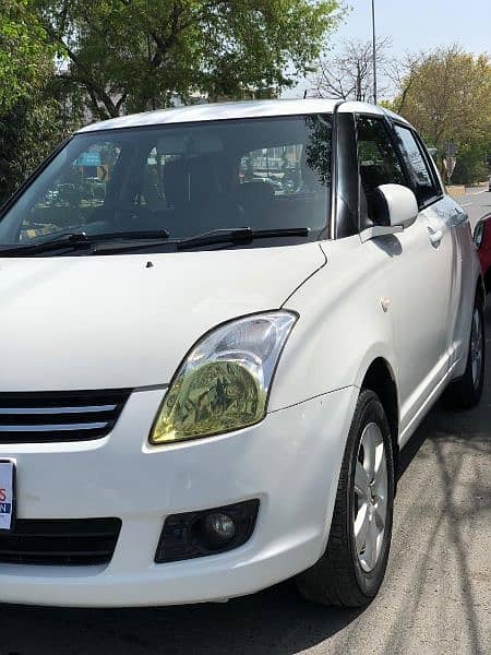 Suzuki Swift DLX 2018 minor touching. Second owner. 3